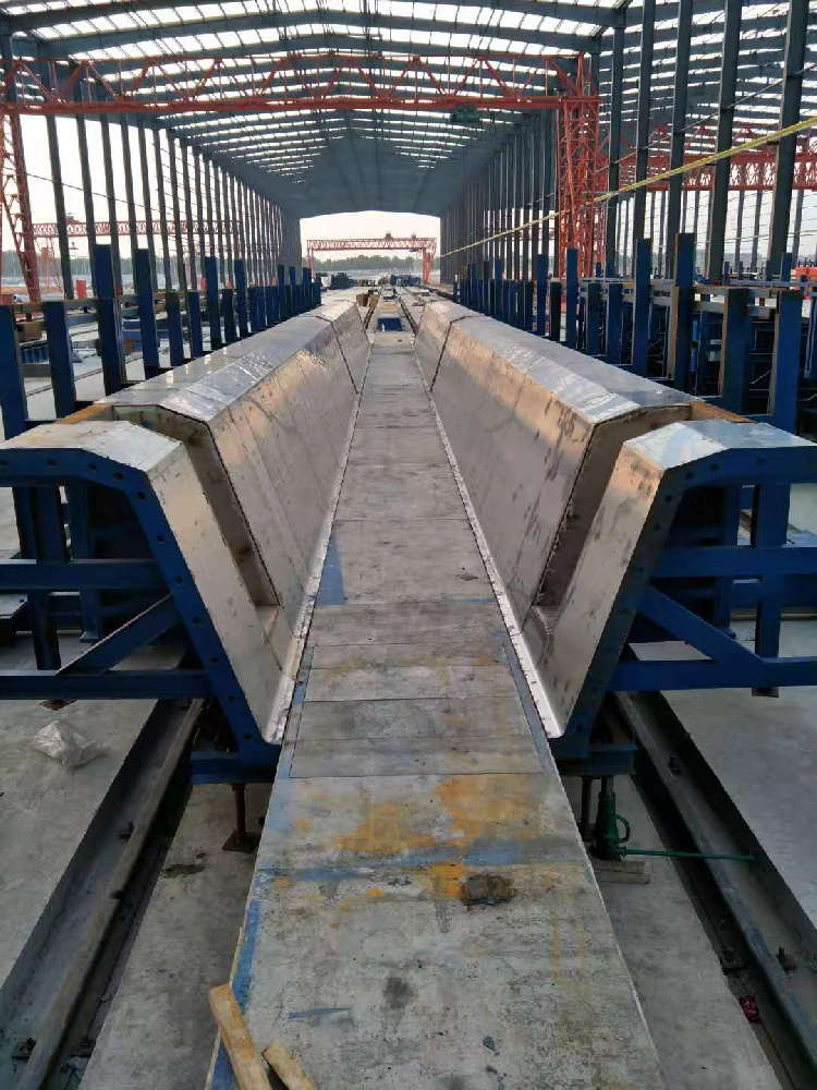 山西钢模板厂家在雪天的养护建议