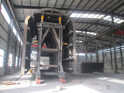 钢模板厂家浅谈桥梁模板的重要性