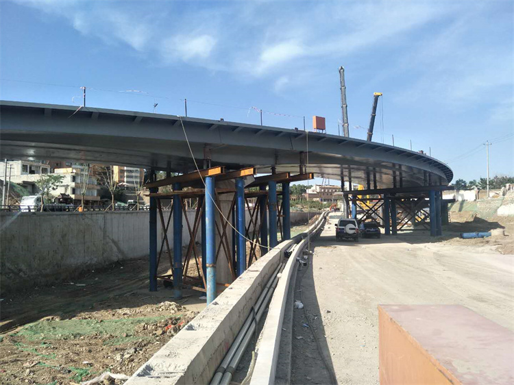 平面钢模板的选择和使用