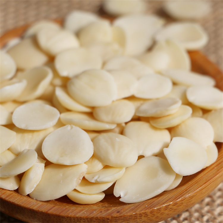 杏仁苦味产生的原因